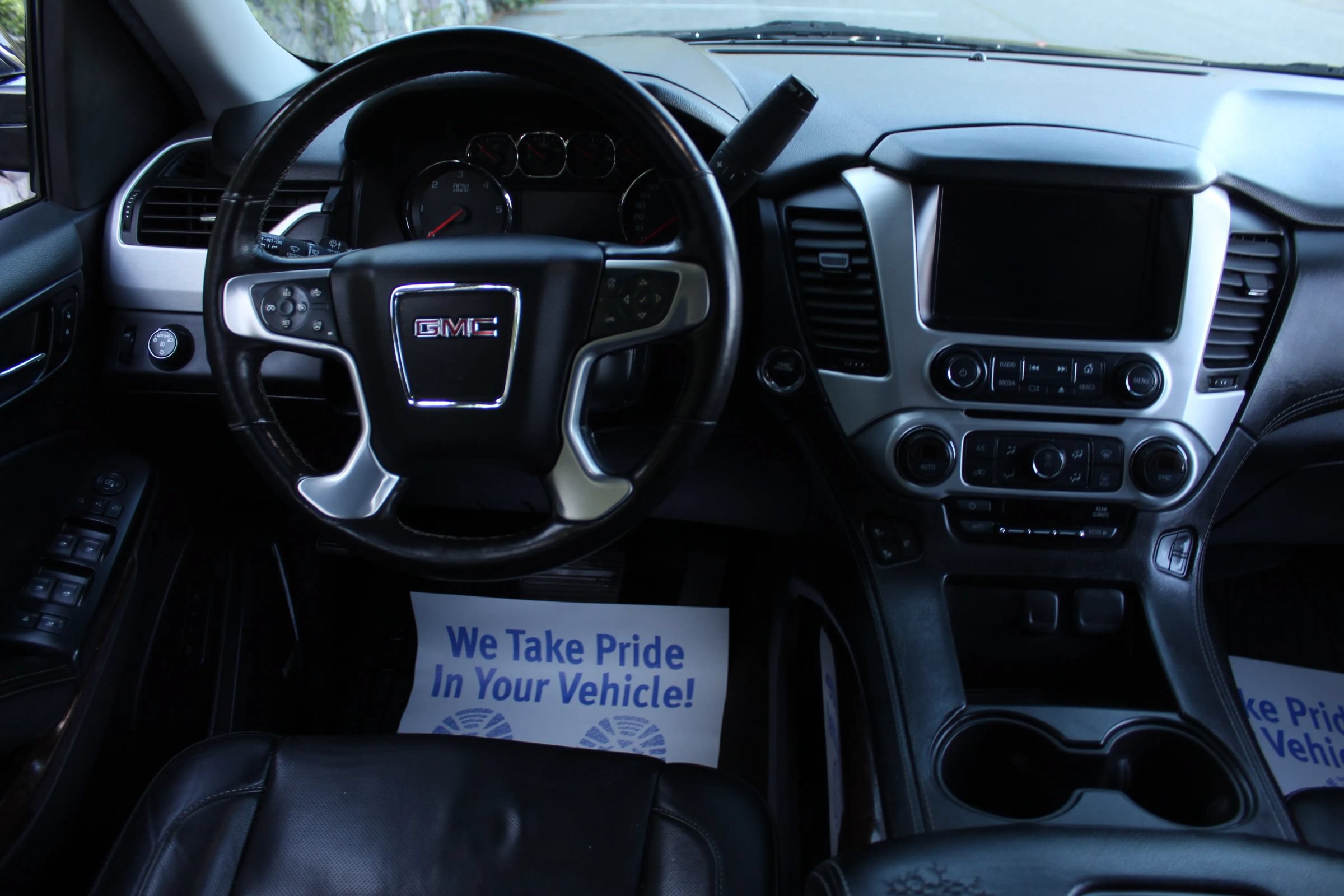 Used 2016 GMC Yukon SLT w/ Open Road Package AWD/4WD image 20