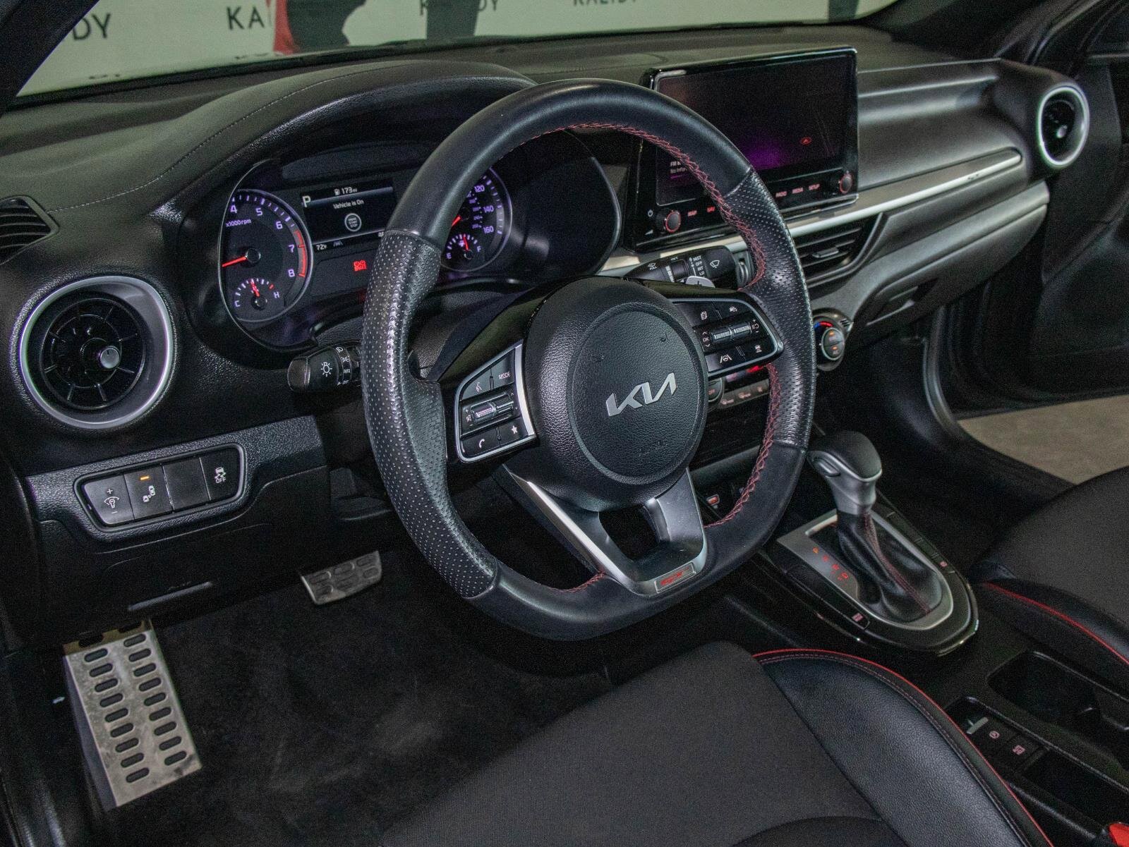 Used 2023 Kia Forte GT image 6