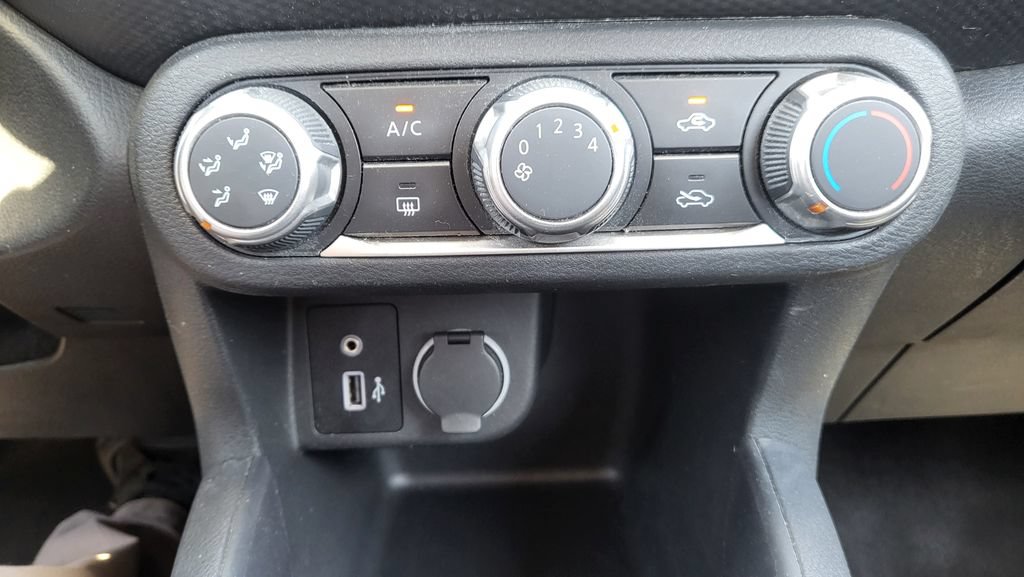 Used 2024 Nissan Kicks S FWD image 33