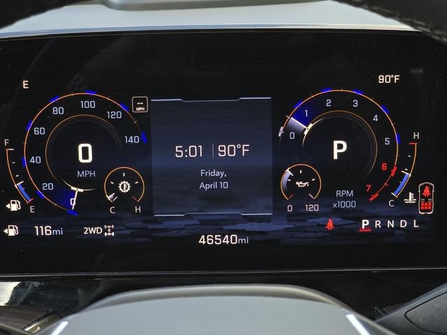 Used 2025 Chevrolet Suburban Z71 image 15