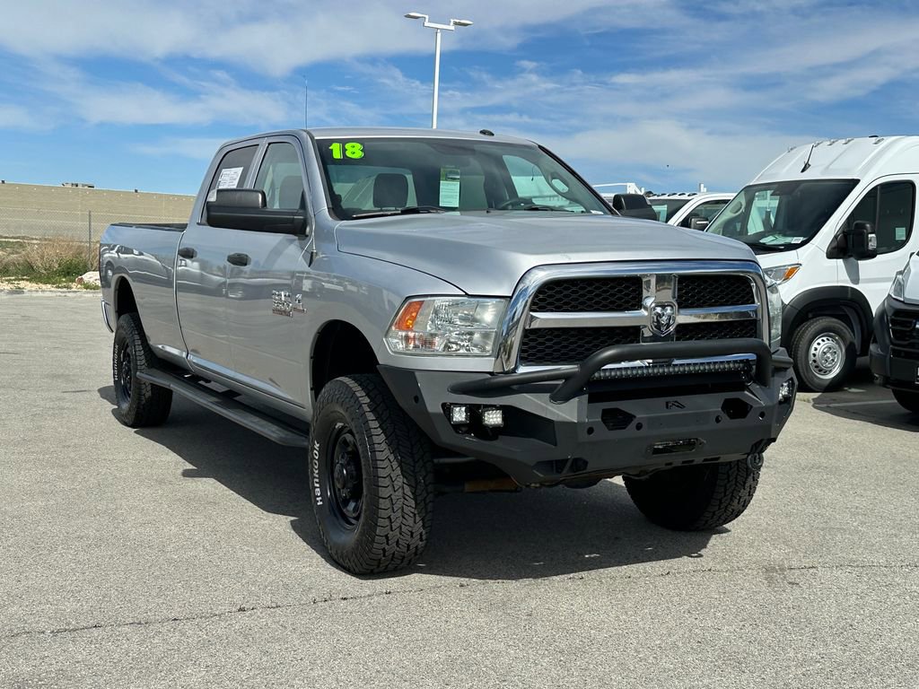 Used 2018 RAM 3500 Tradesman w/ Chrome Appearance Group image 10