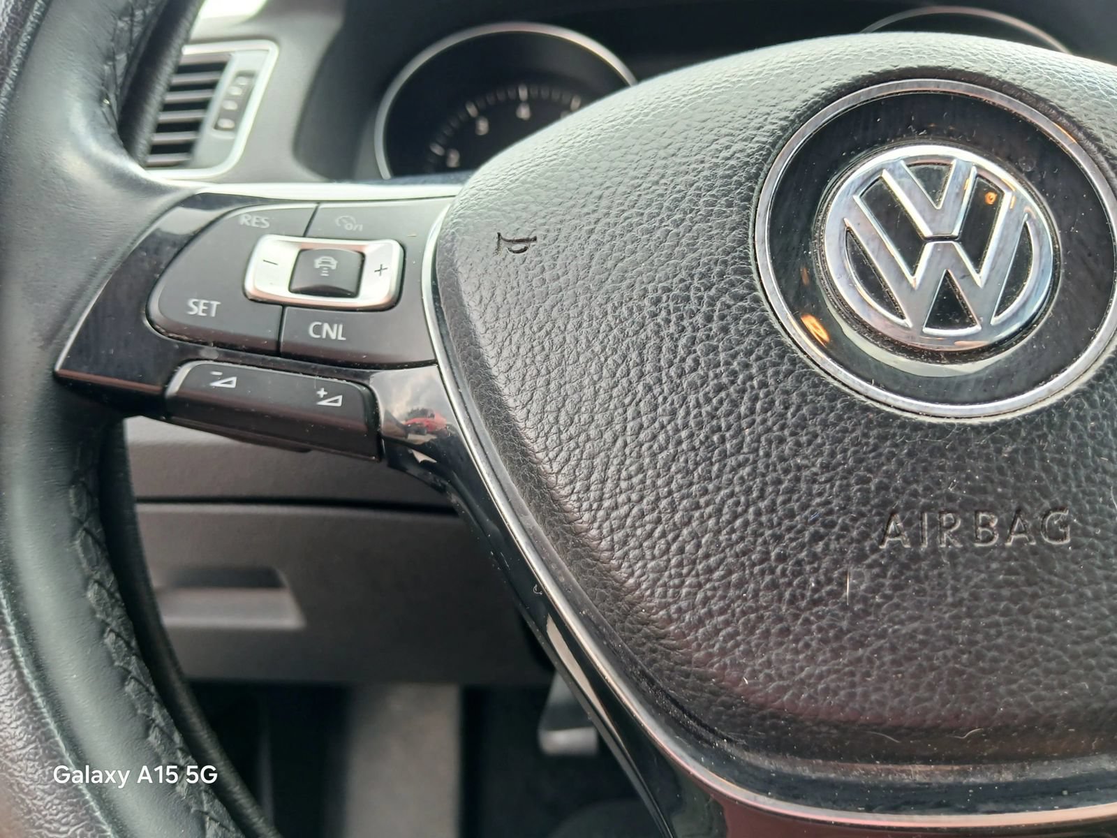Used 2018 Volkswagen Passat 2.0T S FWD image 26
