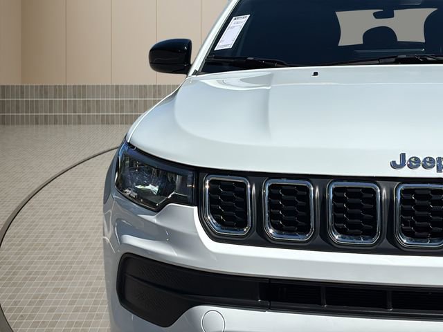 Used 2024 Jeep Compass Sport image 10