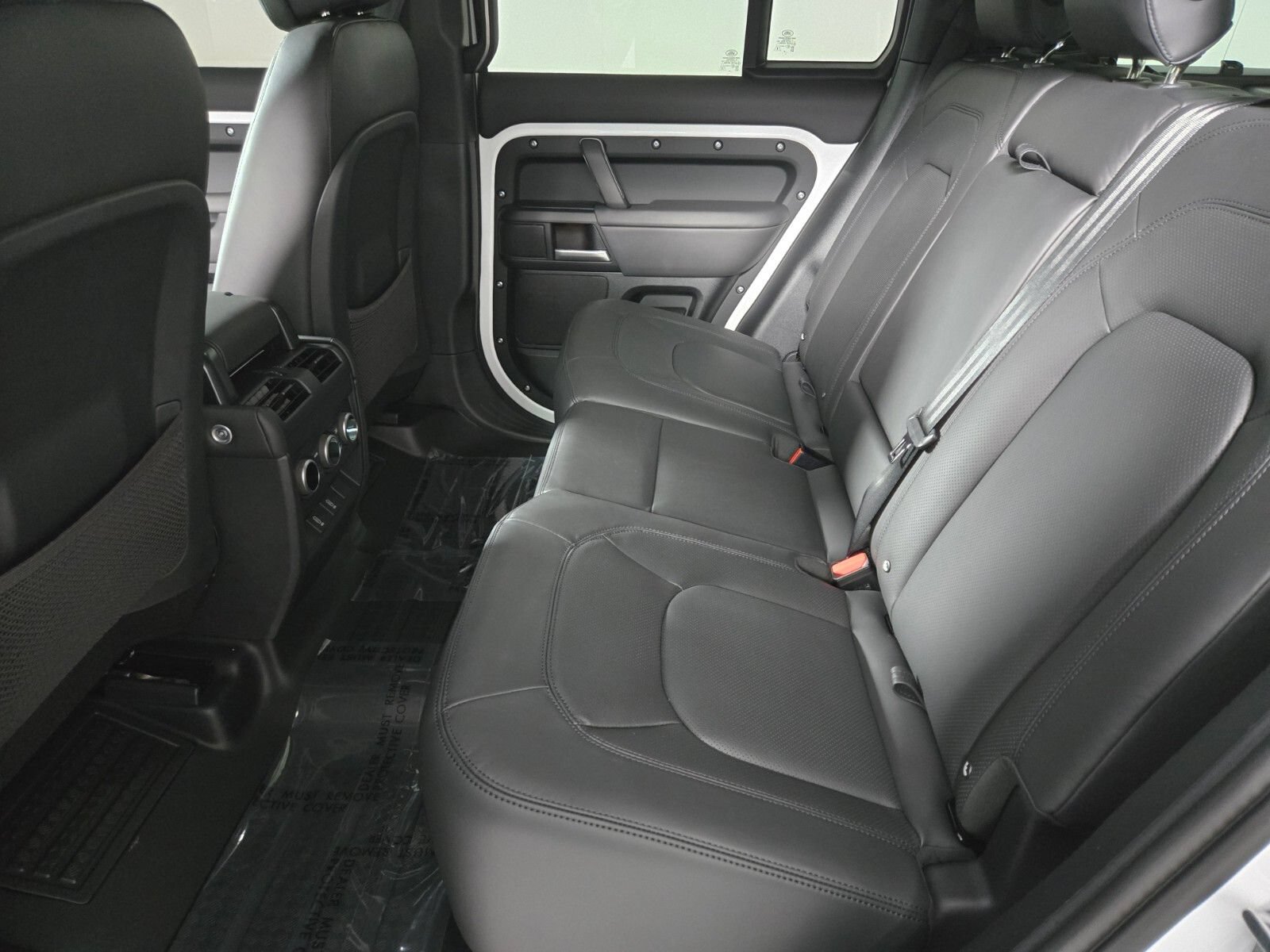 New 2026 Land Rover Defender 110 X-Dynamic SE AWD/4WD image 5