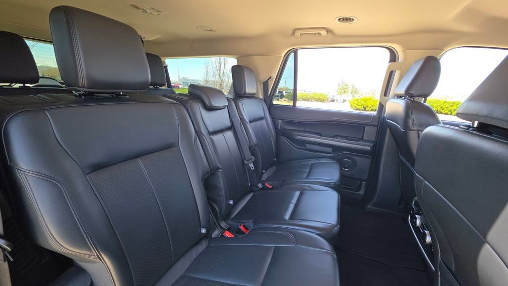 Used 2024 Ford Expedition Max XLT image 14