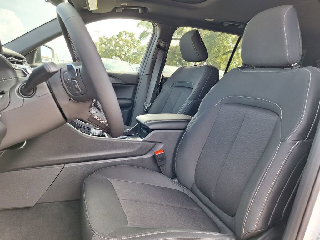 New 2025 Jeep Grand Cherokee L Laredo image 15