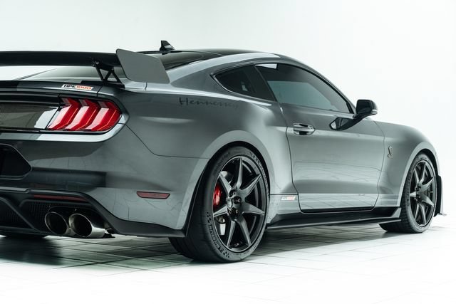 Used 2020 Ford Mustang Shelby GT500 w/ Carbon Fiber Track Pack RWD image 13