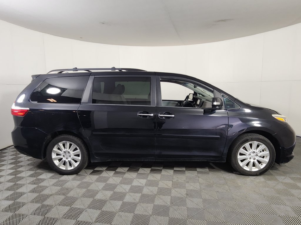 Used 2015 Toyota Sienna Limited Premium AWD/4WD image 8