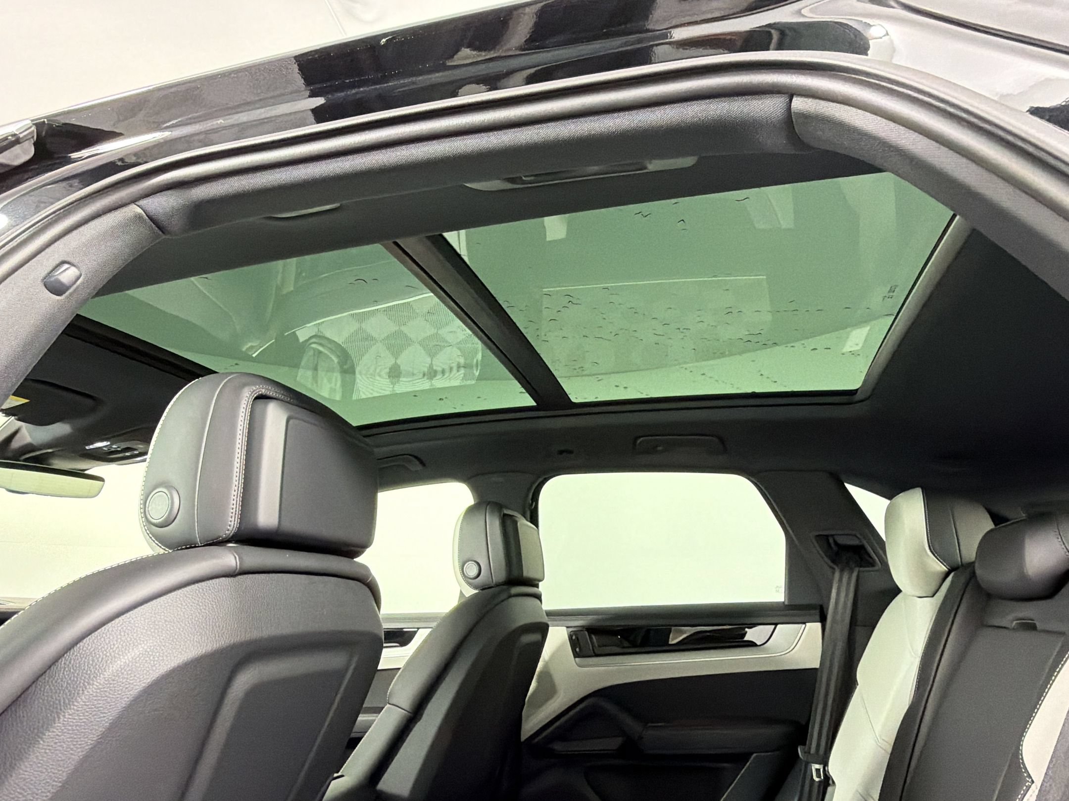 Certified 2026 Porsche Cayenne AWD/4WD image 19
