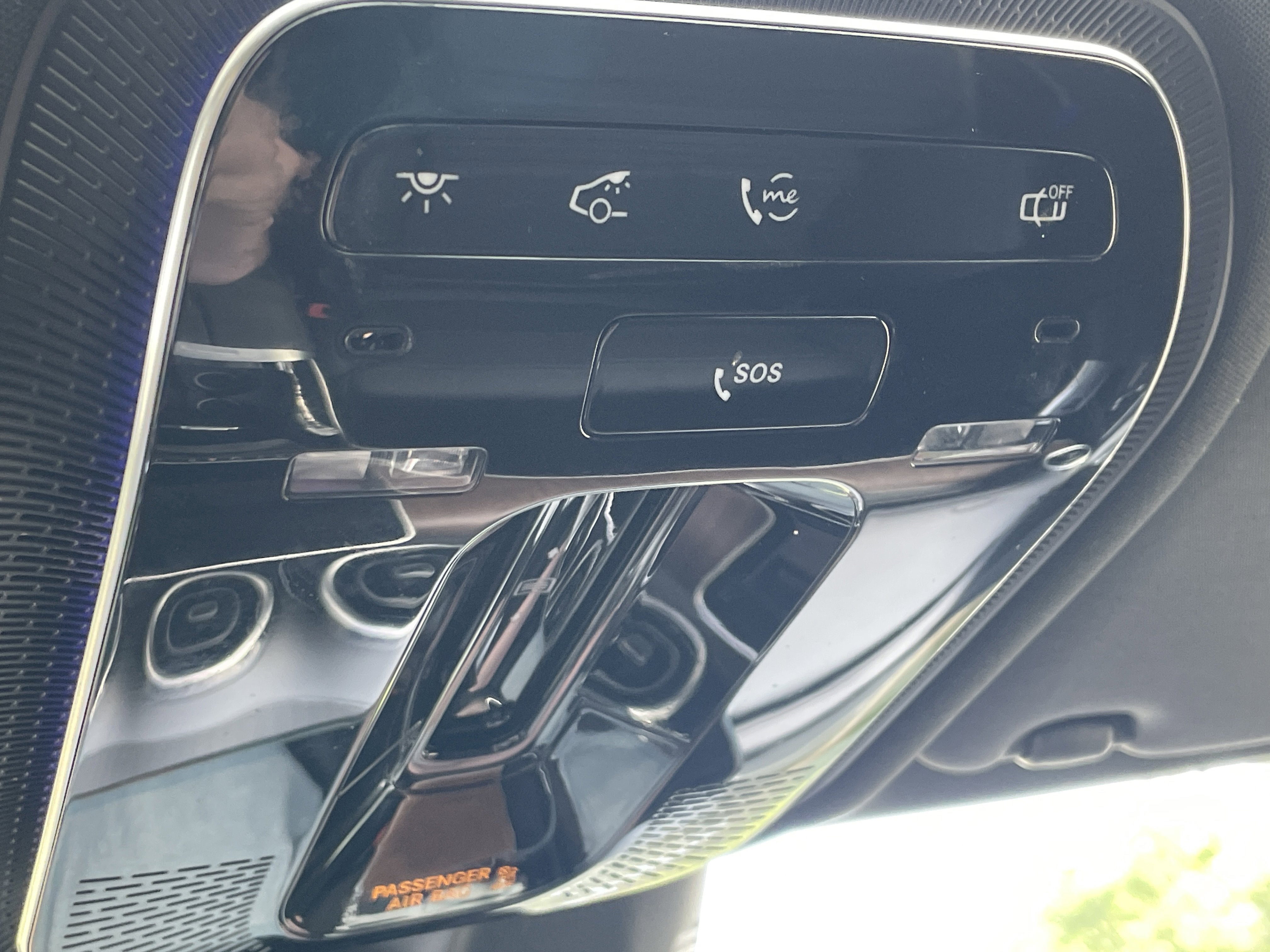 Certified 2025 Mercedes-Benz GLC 300 4MATIC w/ Driver Assistance Package image 38