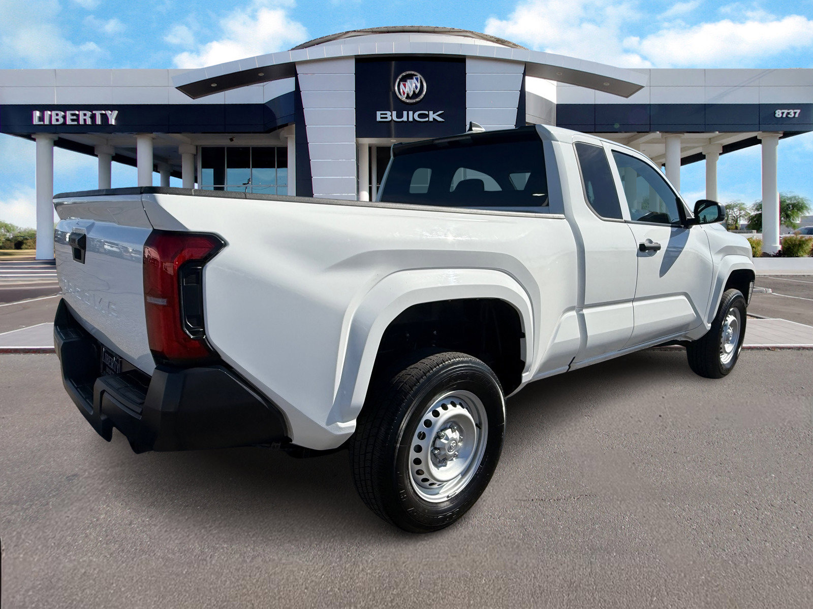 Used 2024 Toyota Tacoma SR image 3