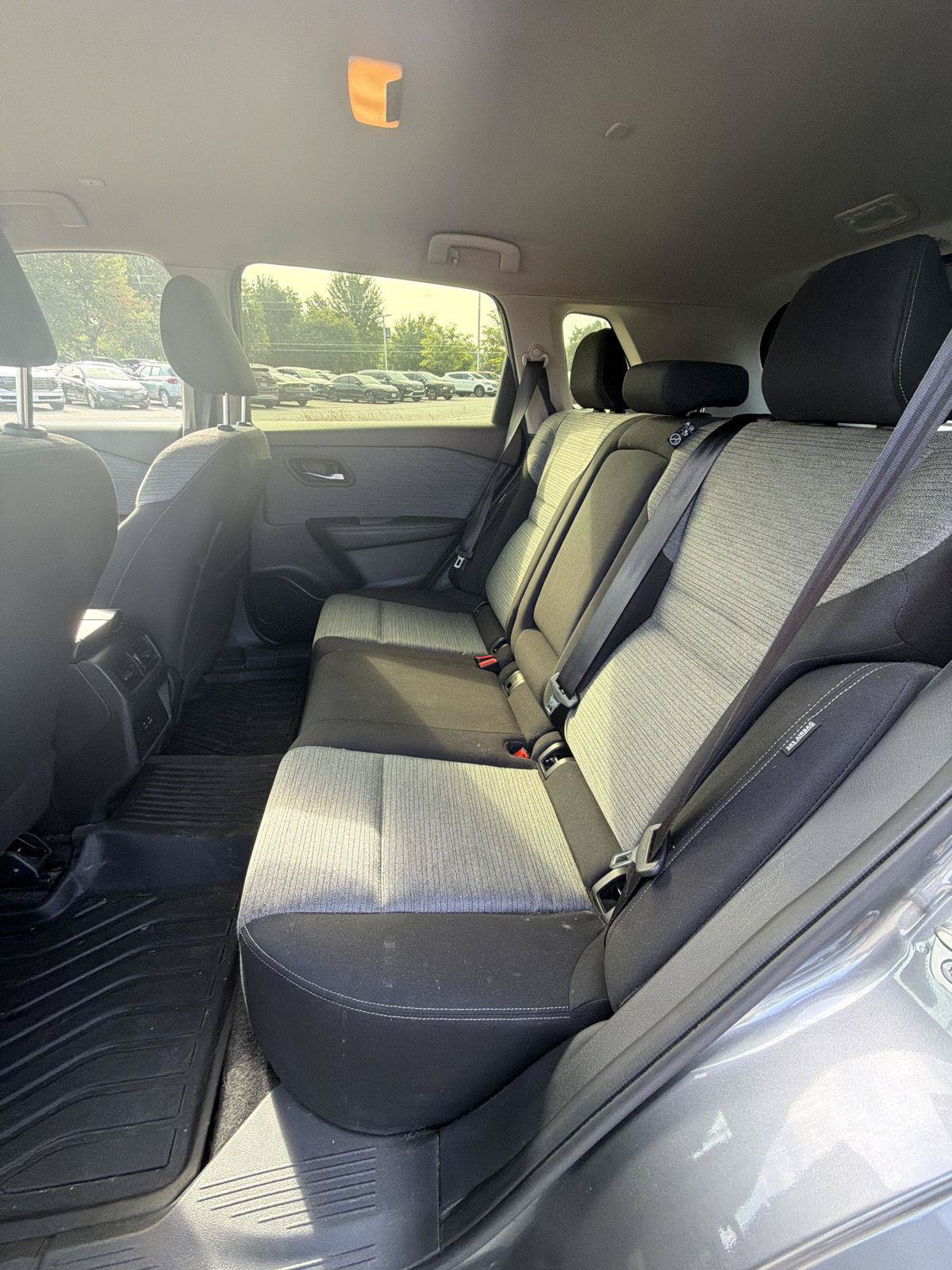 Used 2023 Nissan Rogue SV AWD/4WD image 42