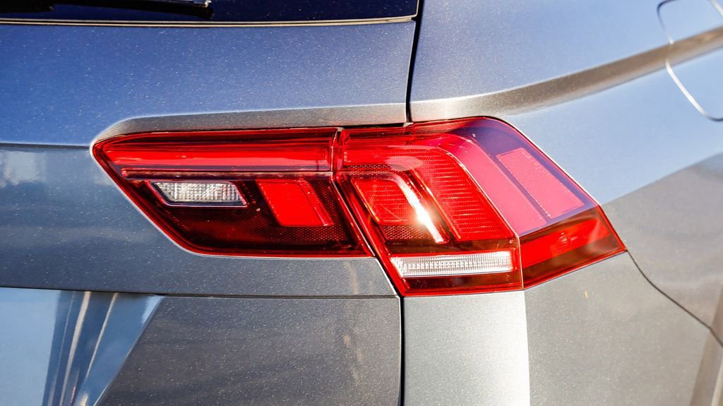 Used 2022 Volkswagen Tiguan S image 10