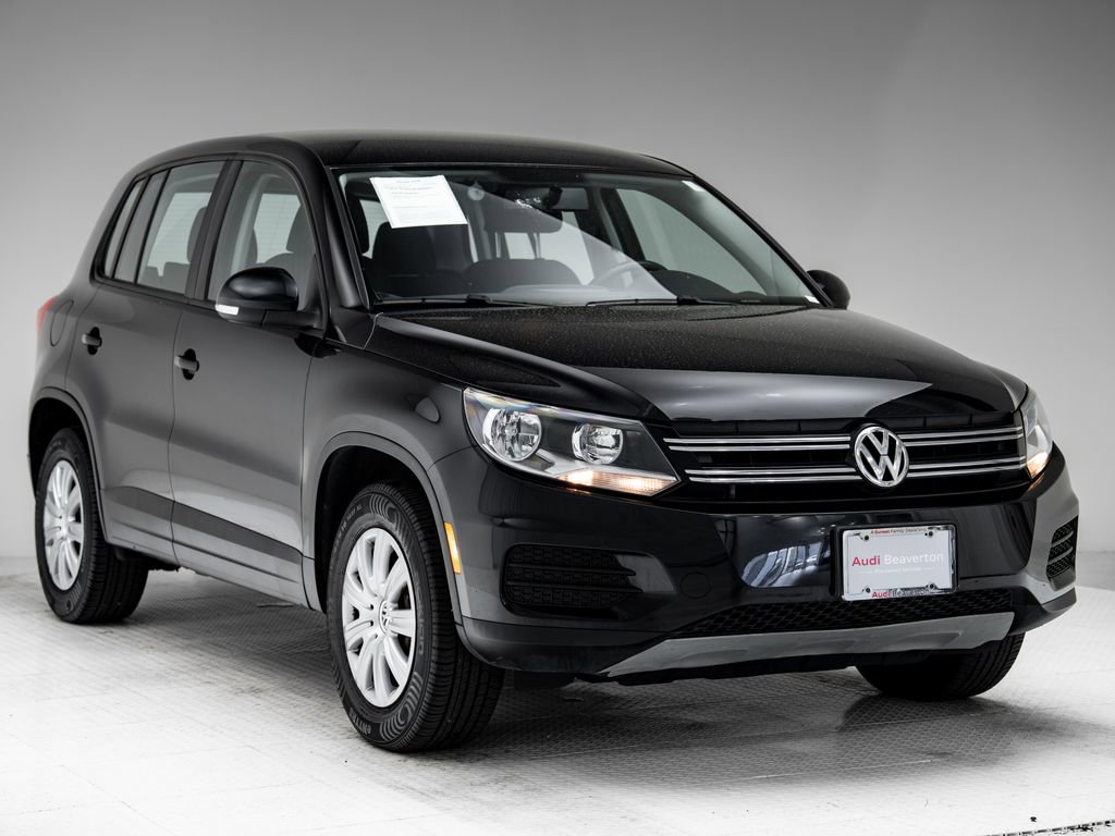 Used 2013 Volkswagen Tiguan S image 28