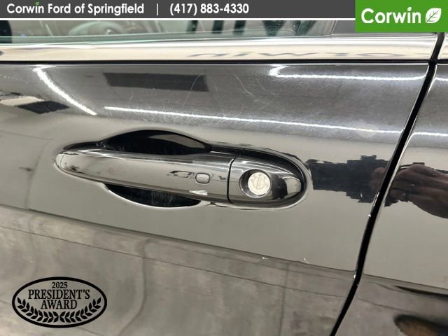 Used 2019 Jeep Cherokee Latitude Plus image 18