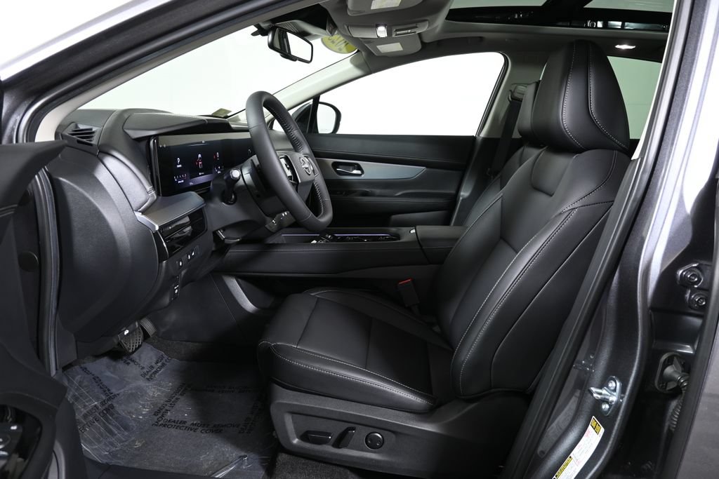 Used 2025 Nissan Murano SL AWD/4WD image 3