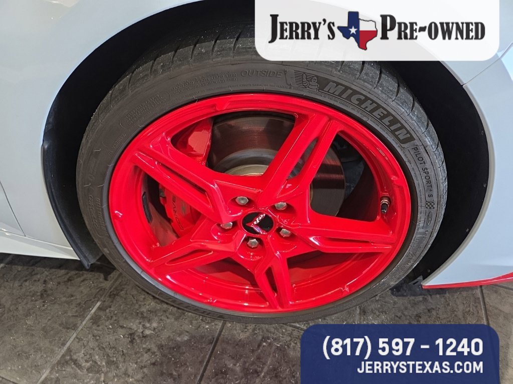 Used 2021 Chevrolet Corvette Stingray Preferred Conv w/ Z51 Performance Package RWD image 4