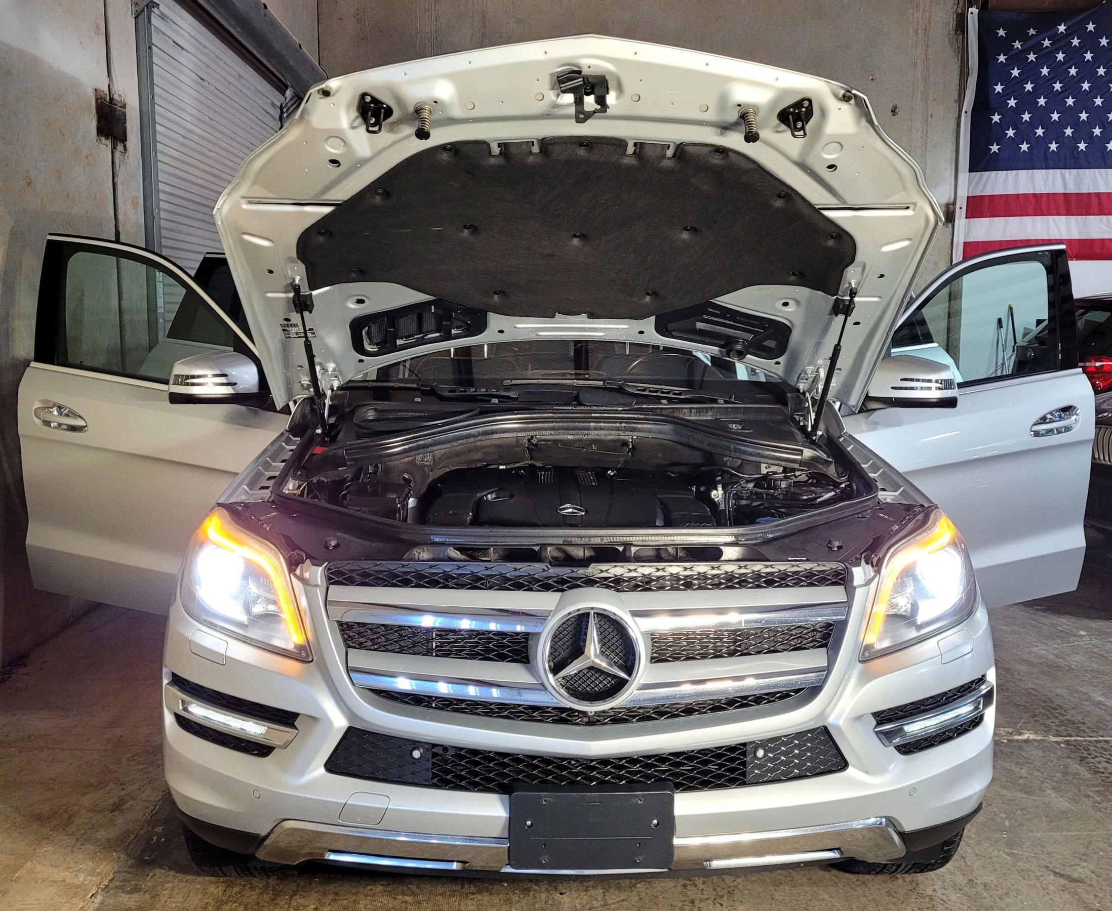 Used 2016 Mercedes-Benz GL 450 4MATIC image 12