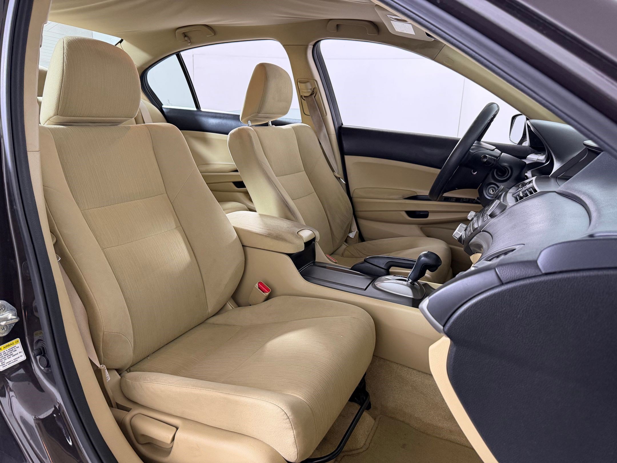Used 2011 Honda Accord LX-P image 25