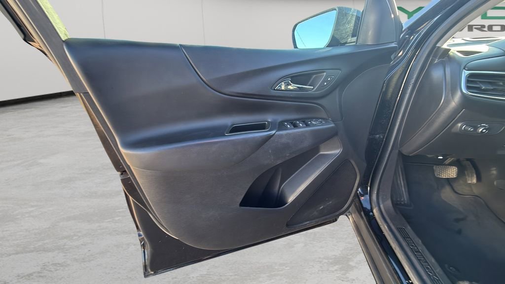 Used 2023 Chevrolet Equinox LT AWD/4WD image 49