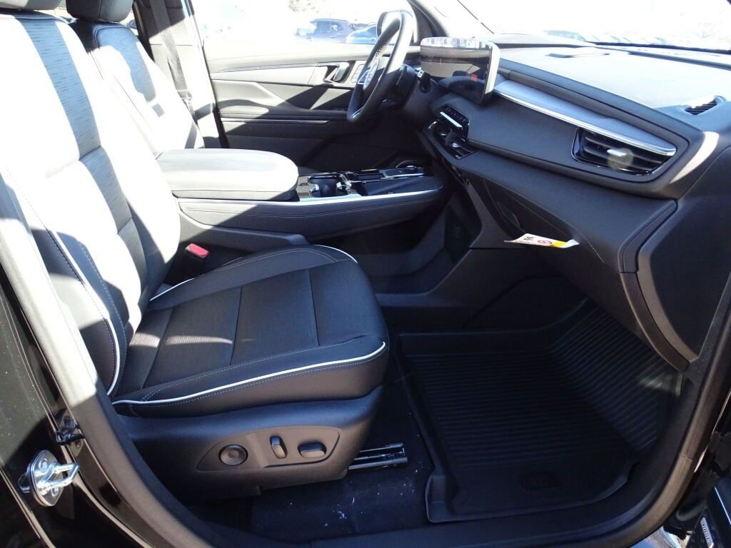 New 2025 Buick Enclave Sport Touring w/ Power Package image 9