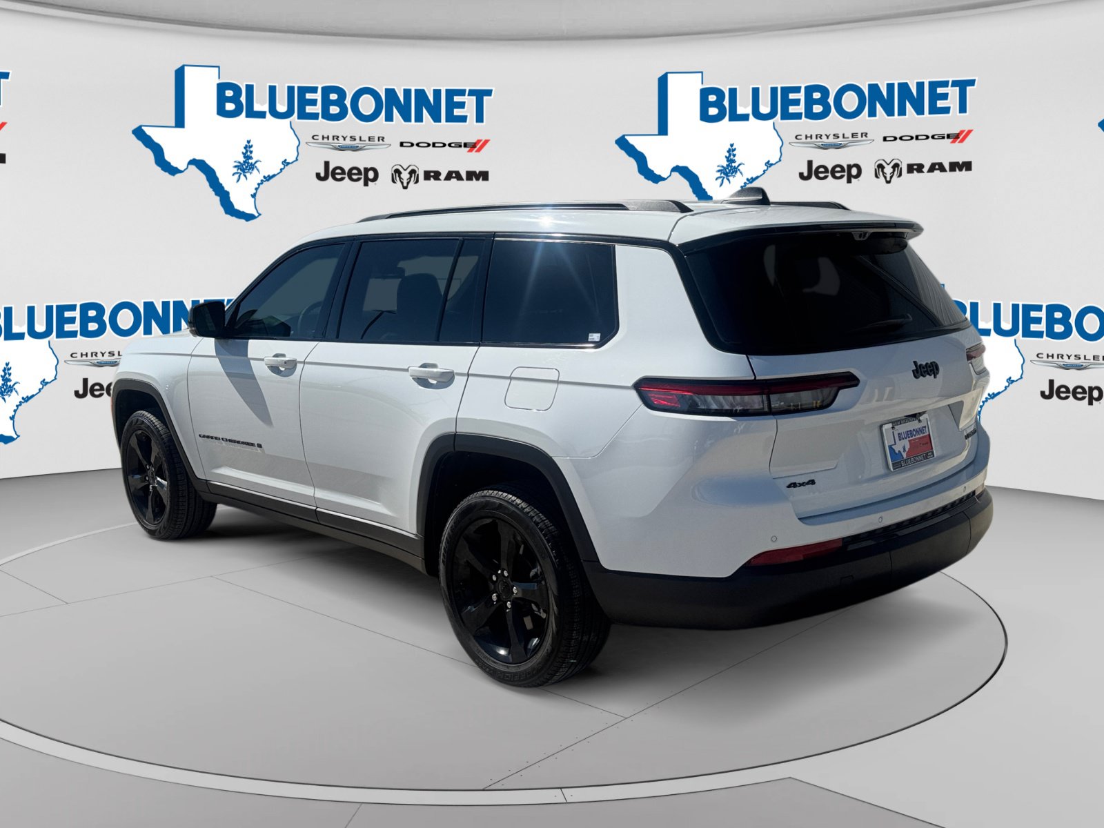 Used 2025 Jeep Grand Cherokee L Limited w/ Luxury Tech Group II AWD/4WD image 7