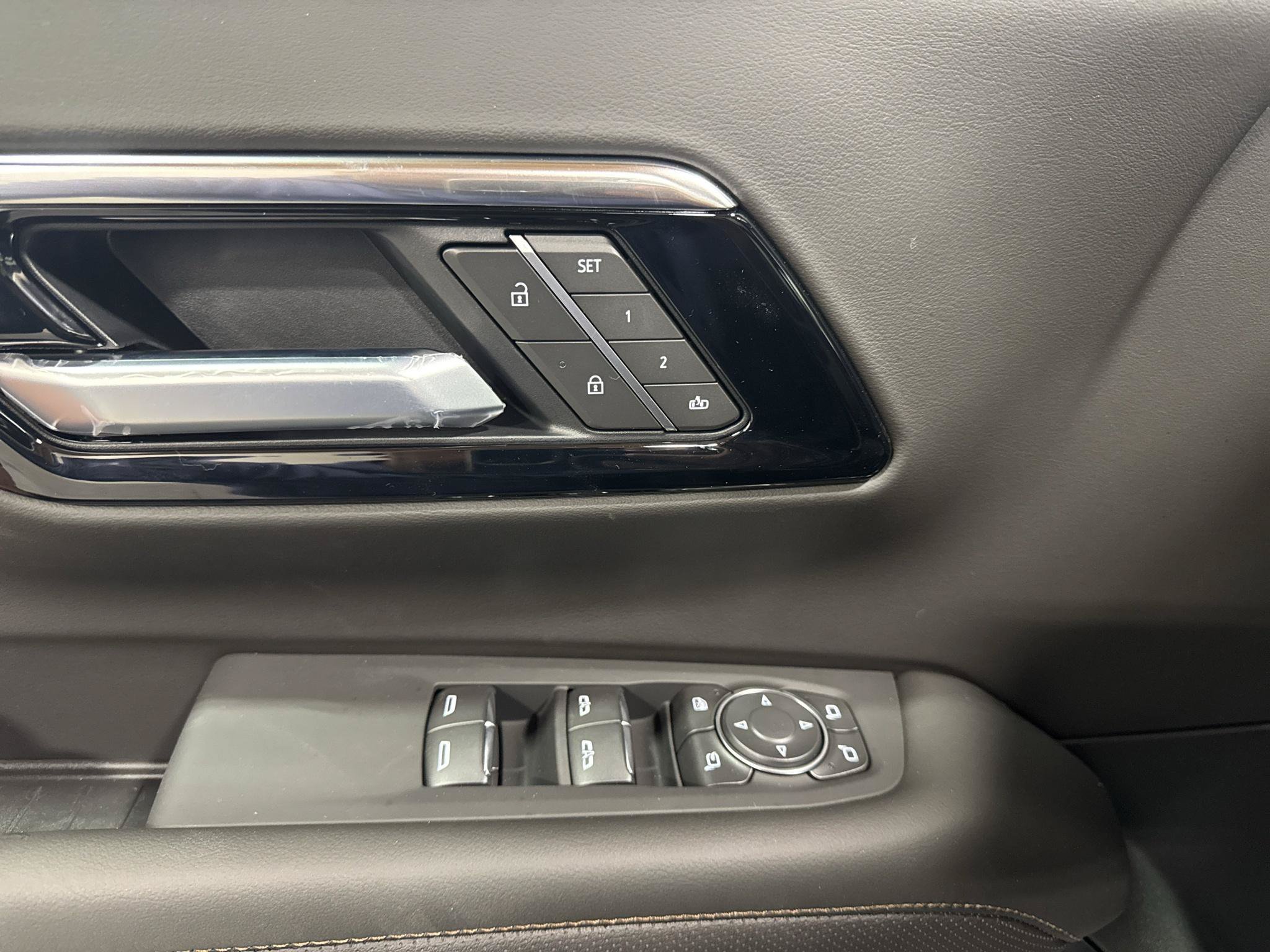 New 2027 Chevrolet Suburban High Country AWD/4WD image 12