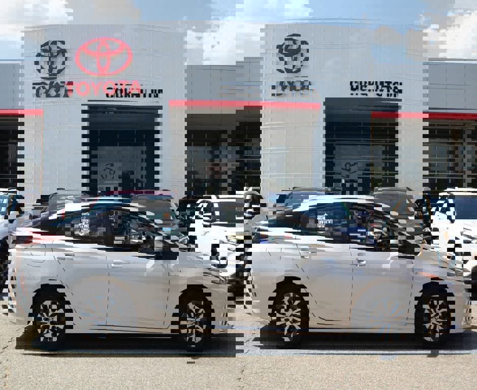 Used 2021 Toyota Prius Prime XLE