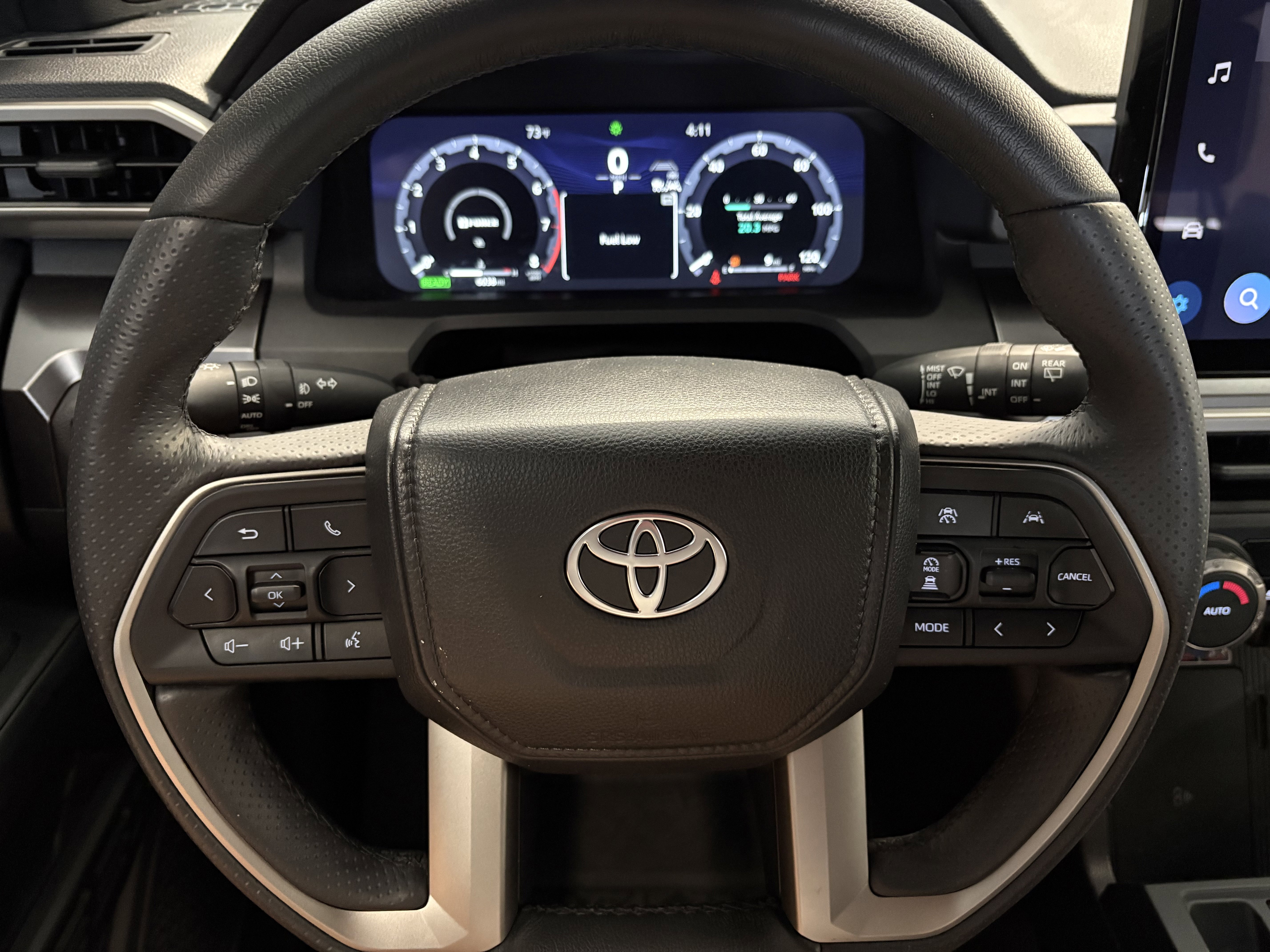 Certified 2025 Toyota 4Runner TRD Off-Road Premium AWD/4WD image 22