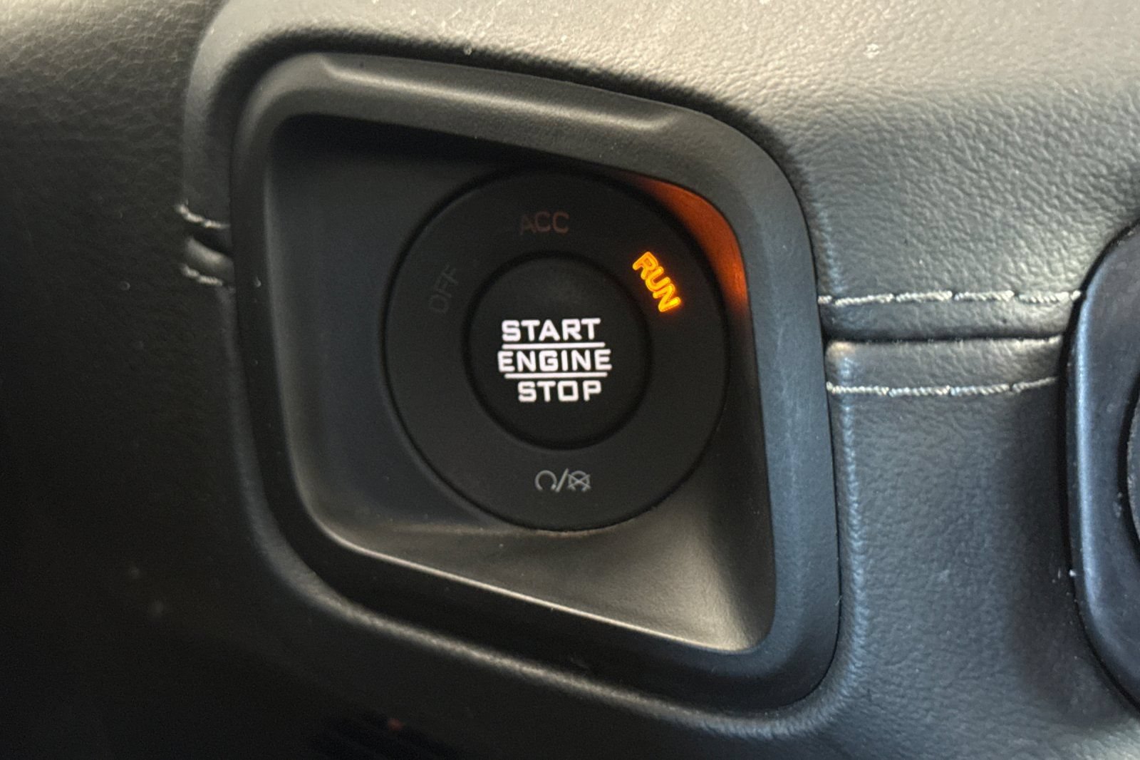 Used 2024 Jeep Wrangler Unlimited Rubicon 4xe AWD/4WD image 34