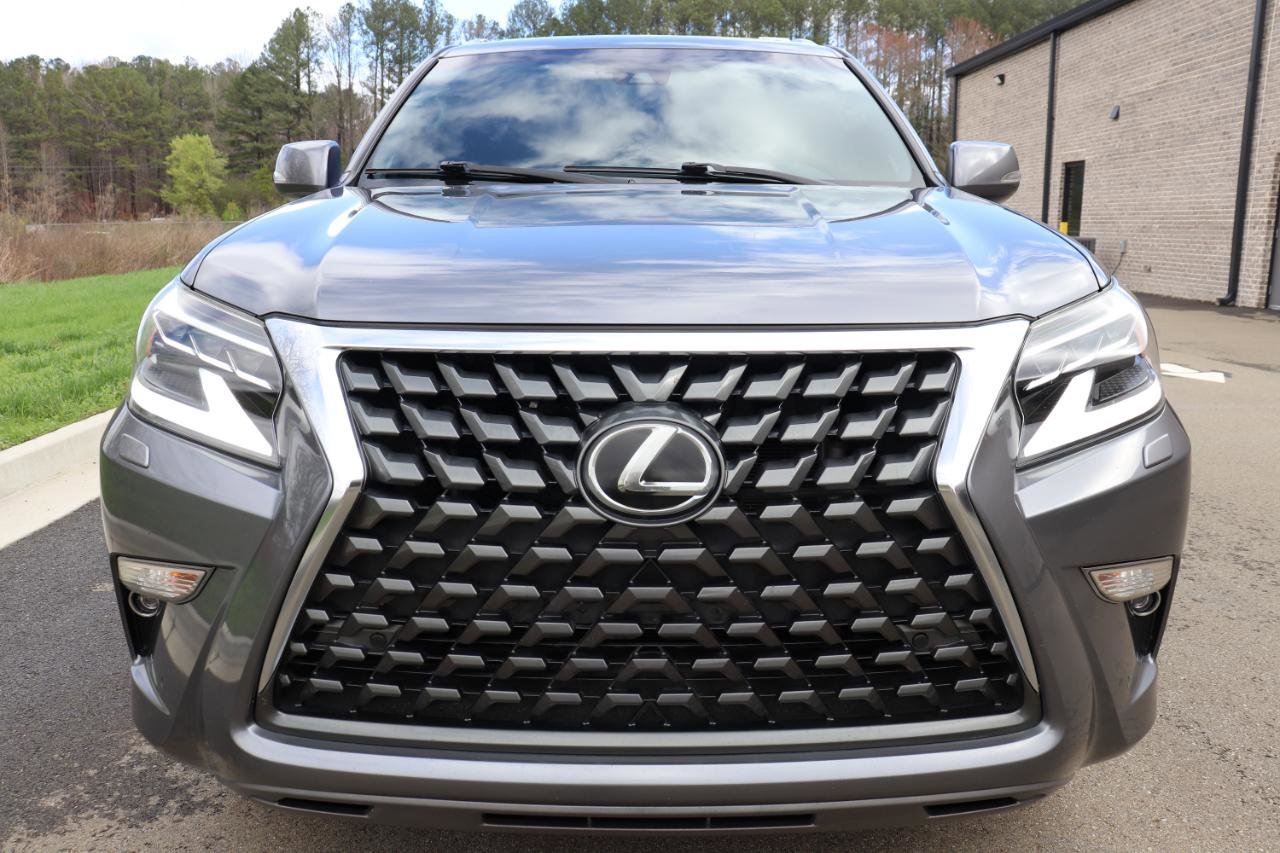 Used 2020 Lexus GX 460 Premium w/ Premium Package image 3