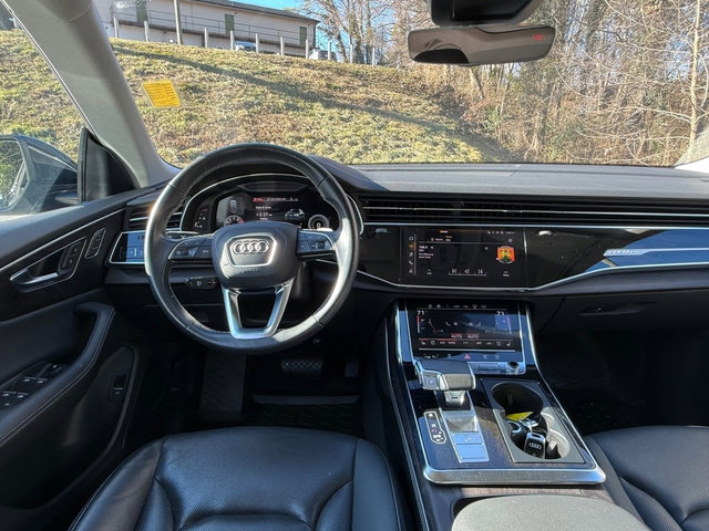 Used 2023 Audi Q8 Prestige w/ Prestige Package image 10