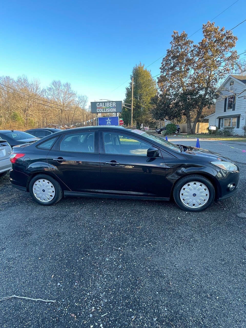 Used 2012 Ford Focus SE image 3