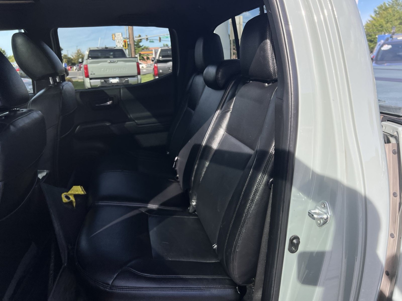 Used 2022 Toyota Tacoma TRD Off-Road w/ Technology Package AWD/4WD image 24