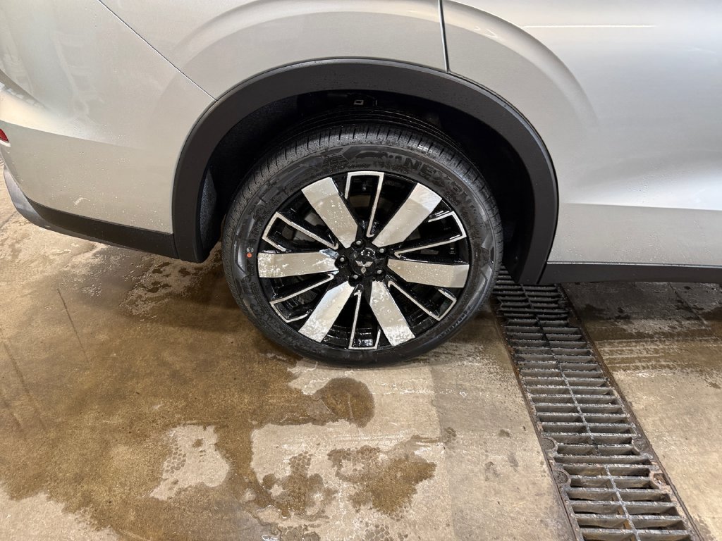 New 2026 Mitsubishi Outlander SE AWD/4WD image 35