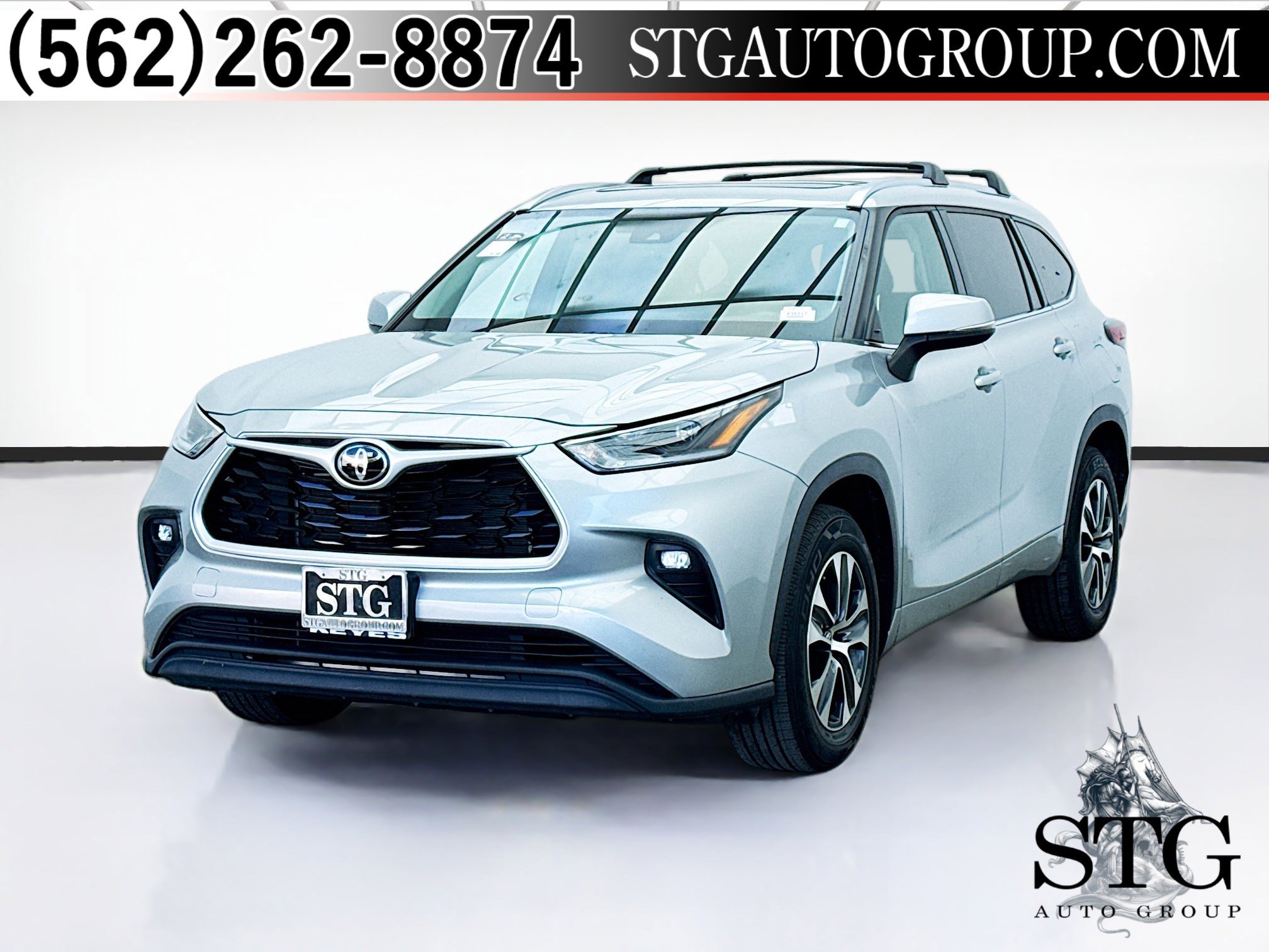 Used 2021 Toyota Highlander XLE image 1