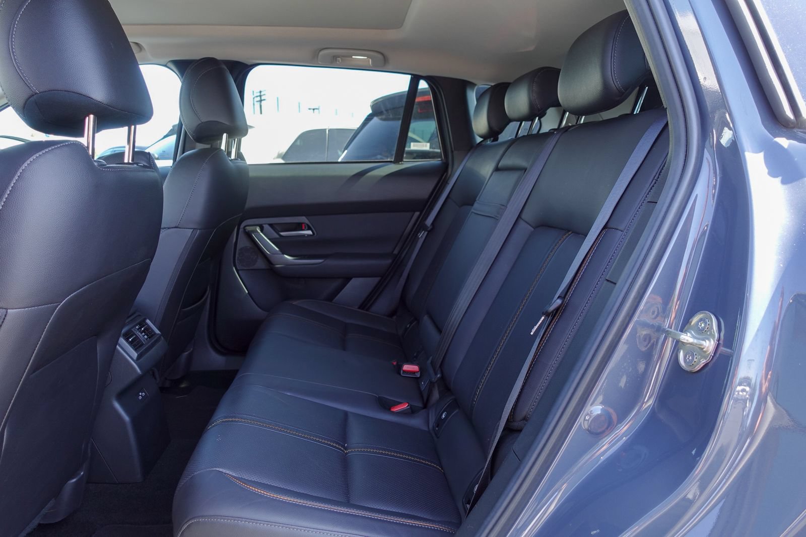 Certified 2025 MAZDA CX-50 AWD 2.5 Hybrid w/ Premium Pkg image 14