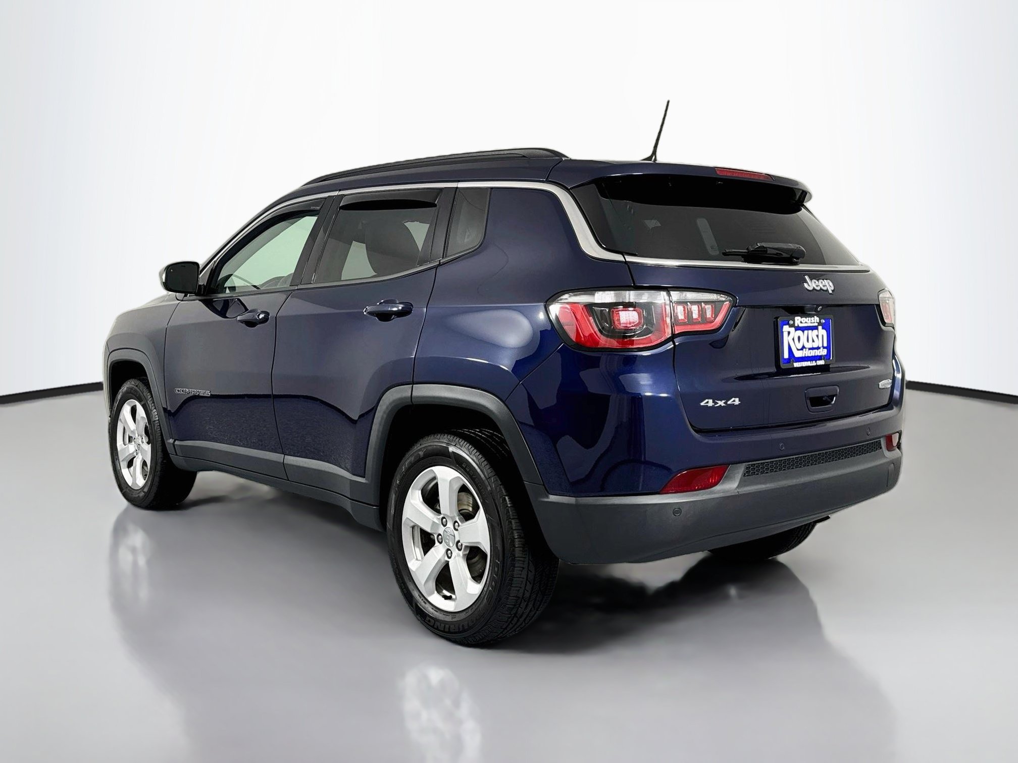 Used 2018 Jeep Compass Latitude w/ Popular Equipment Group AWD/4WD image 7