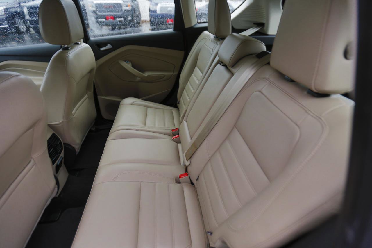Used 2017 Ford C-MAX Energi SE w/ Equipment Group 402A image 10