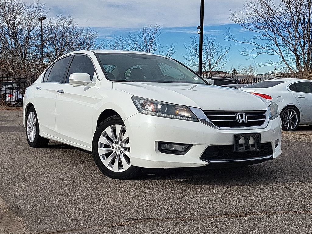 Used 2015 Honda Accord EX image 2