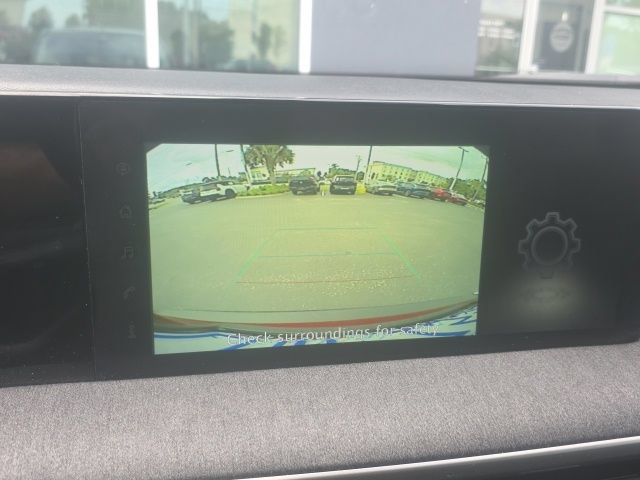 Used 2025 Nissan Kicks SV FWD image 14