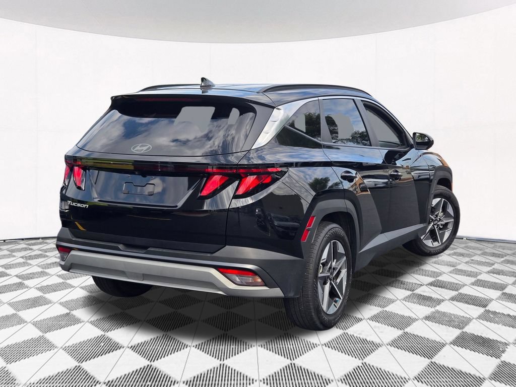 Certified 2025 Hyundai Tucson SEL FWD image 16