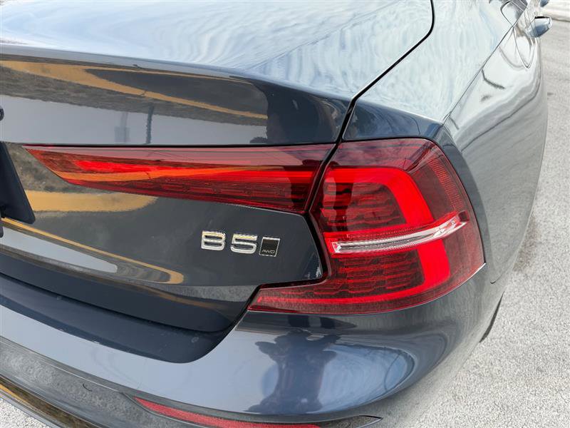 Used 2023 Volvo S60 B5 Core image 20