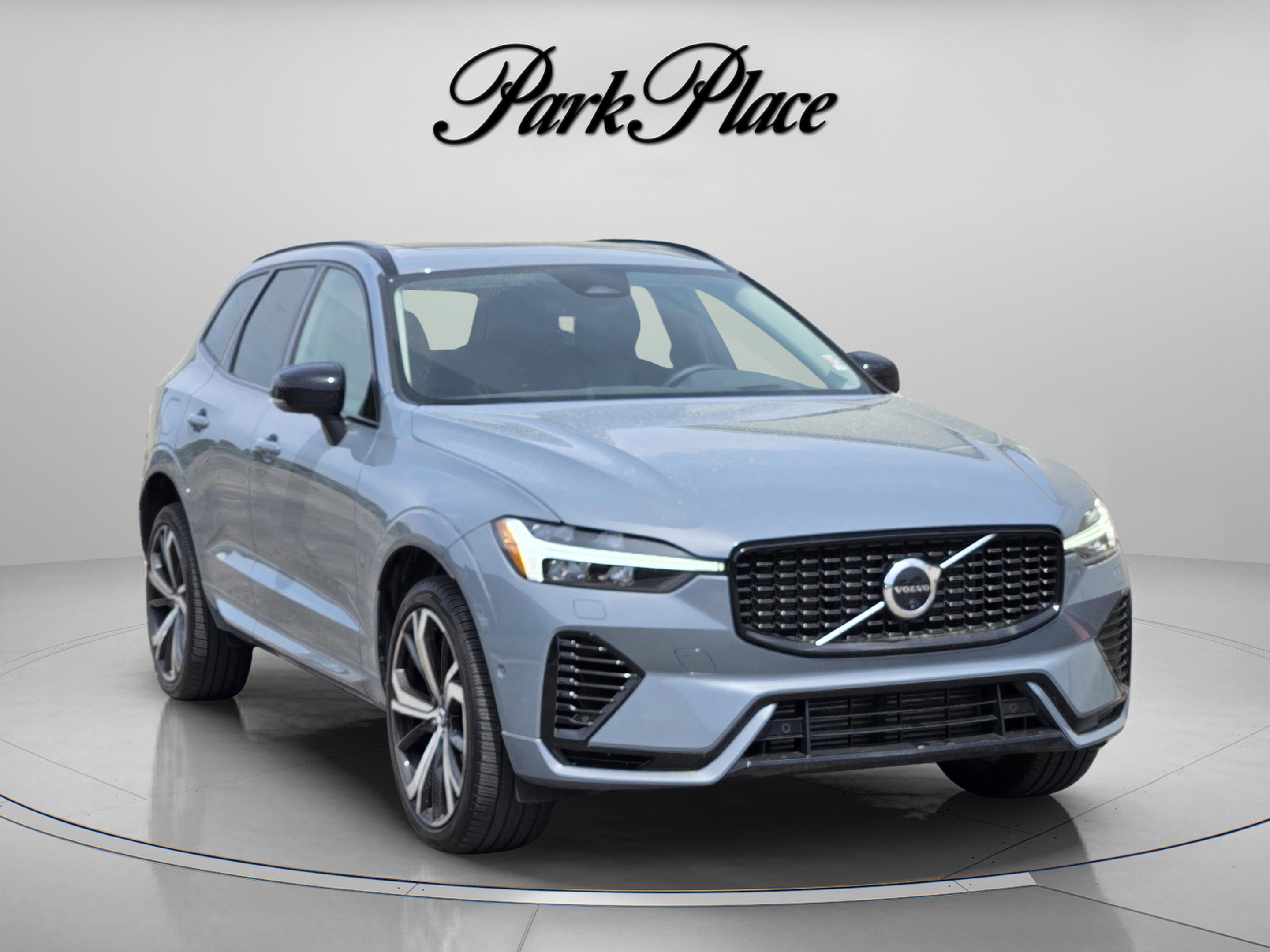 Used 2024 Volvo XC60 T8 Ultimate w/ Climate Package AWD/4WD image 8