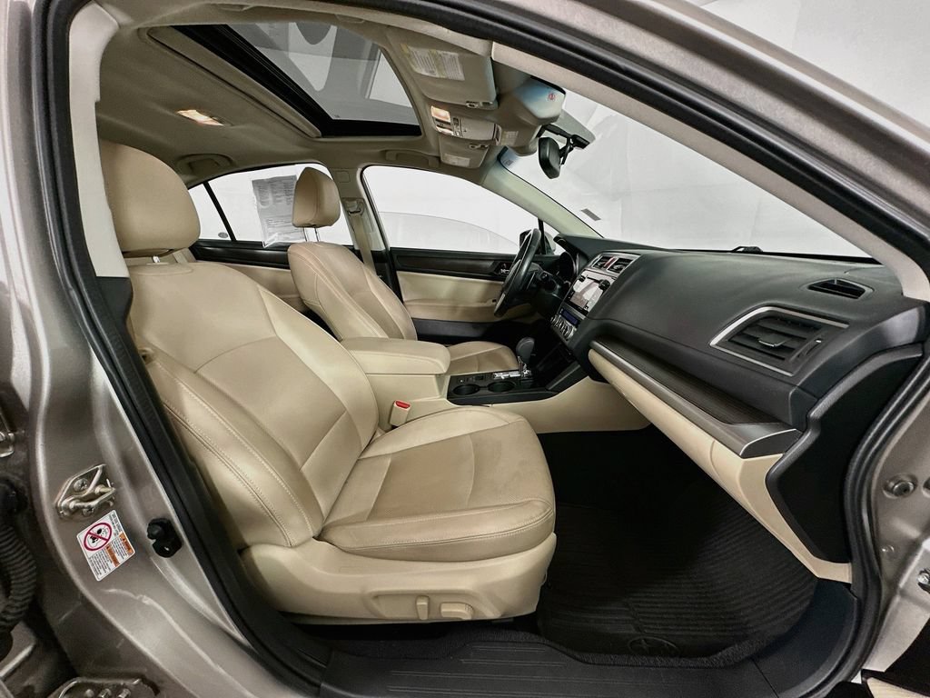 Used 2016 Subaru Legacy 2.5i Limited AWD/4WD image 31
