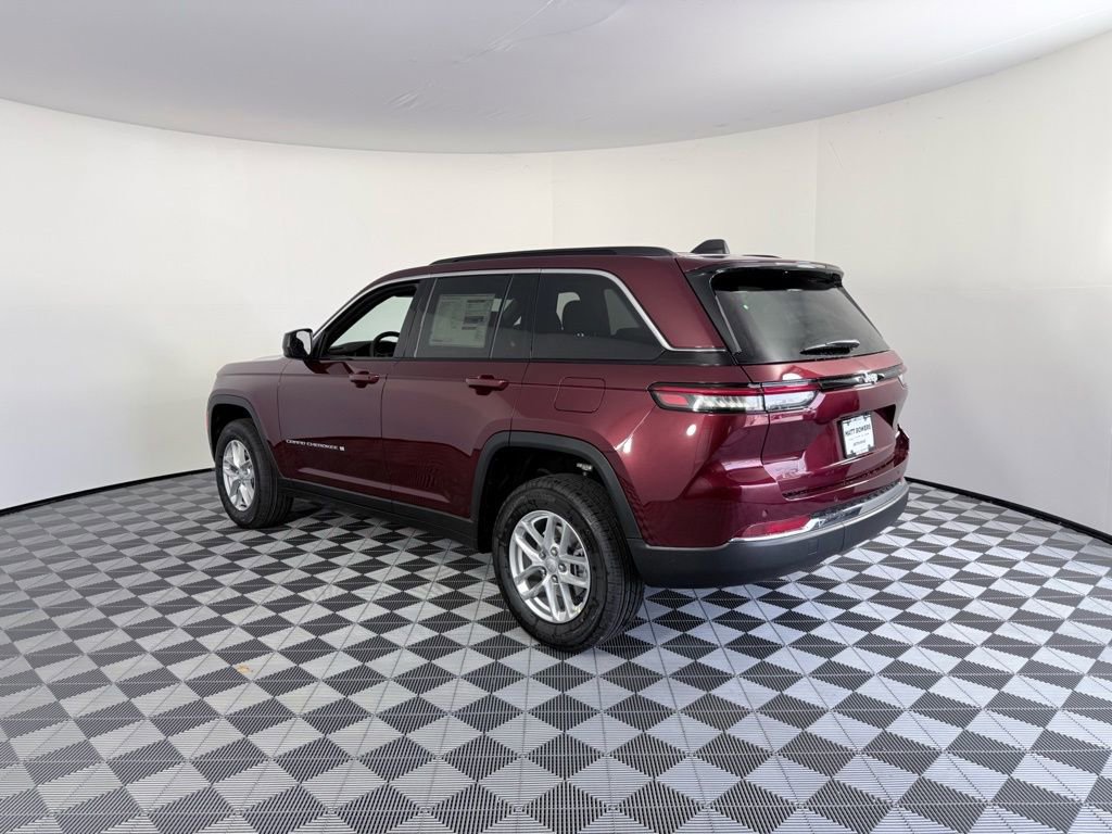 New 2026 Jeep Grand Cherokee Laredo image 5