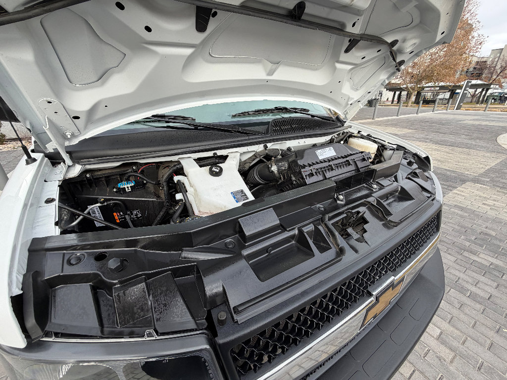 Used 2024 Chevrolet Express 2500 w/ Driver Convenience Package image 15