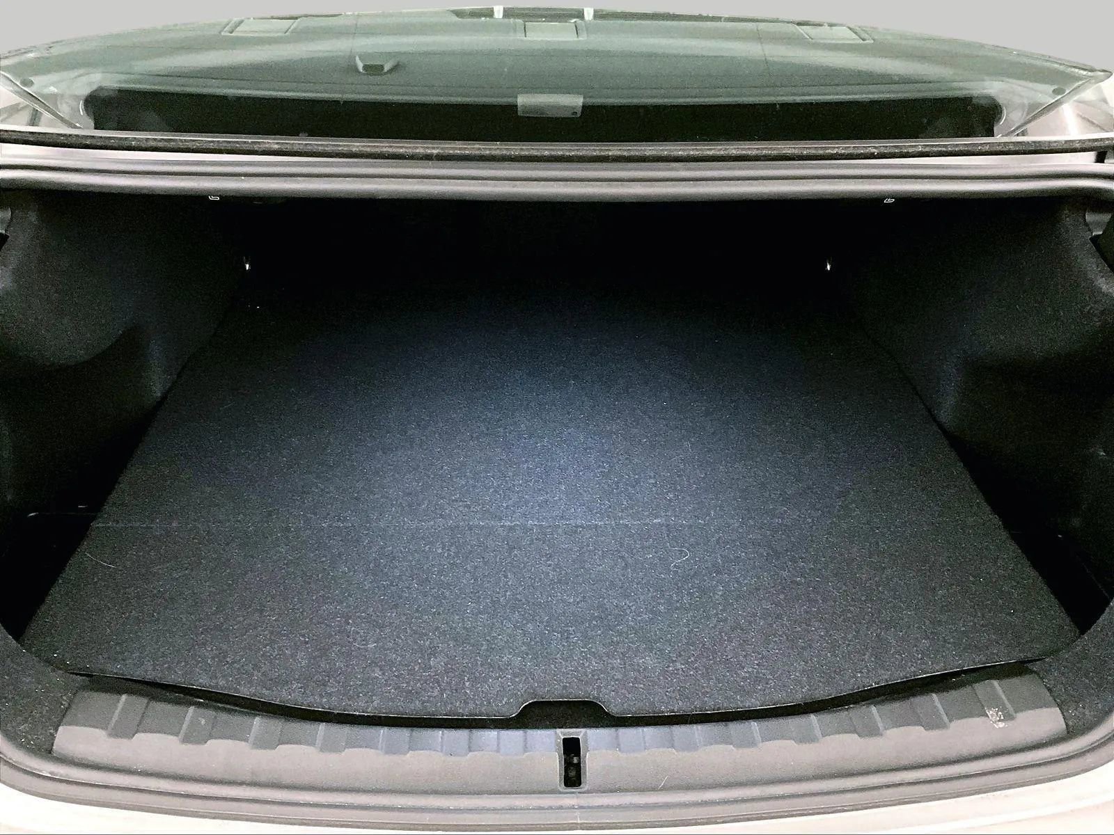 Used 2019 BMW 330i xDrive Sedan w/ Driving Assistance Package image 34