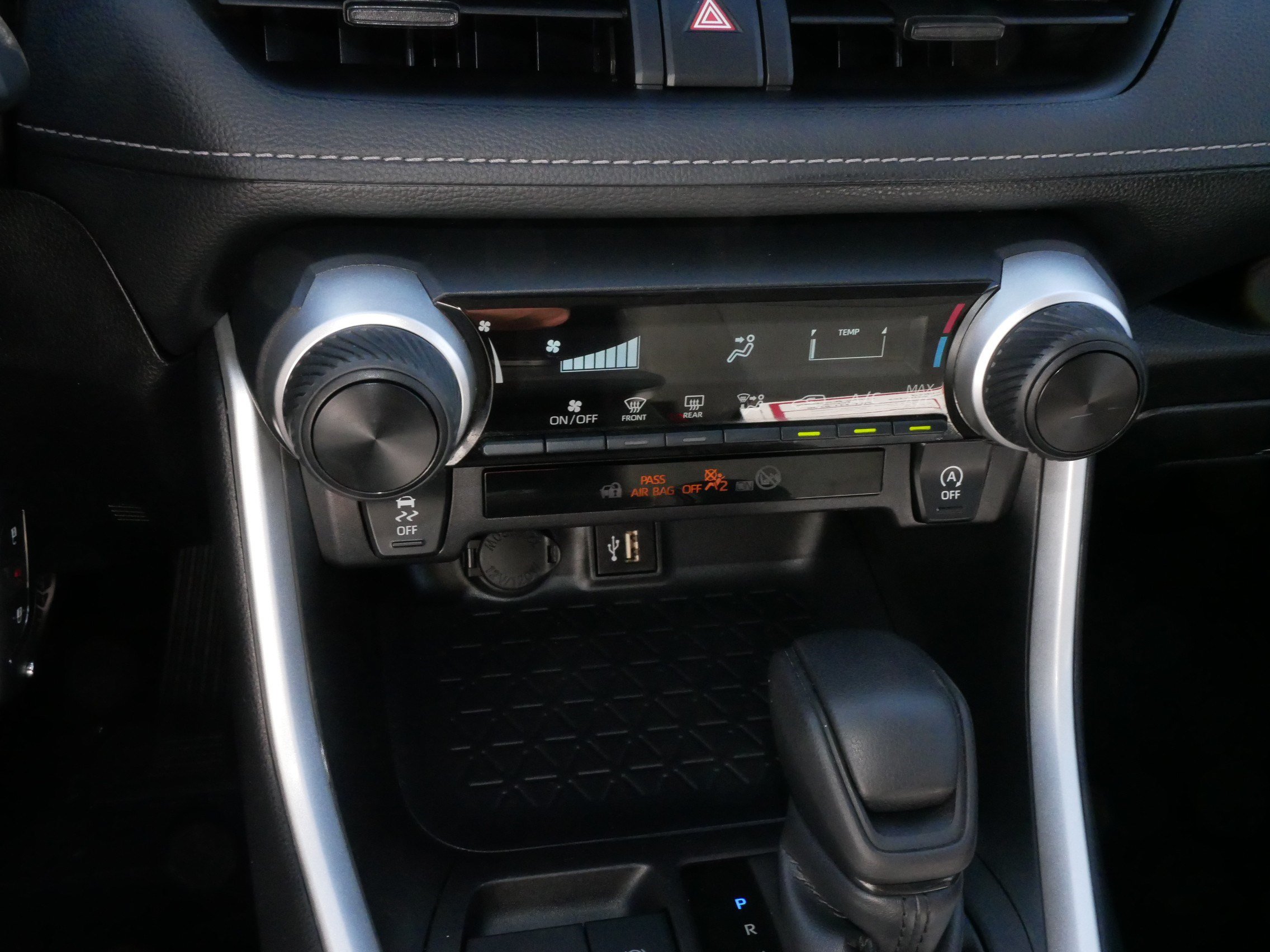 Certified 2025 Toyota RAV4 LE AWD/4WD image 23