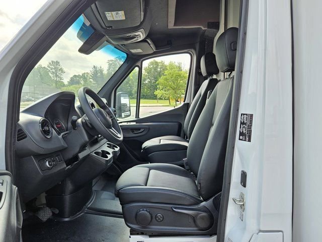 New 2024 Mercedes-Benz Sprinter 4500 image 14